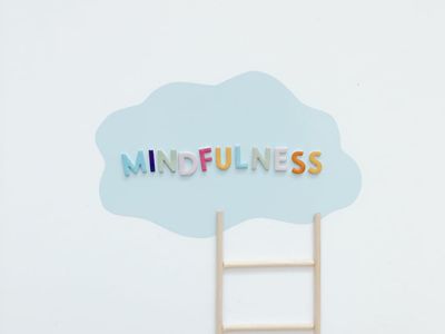 Abstract shapes representing mental clarity and focus